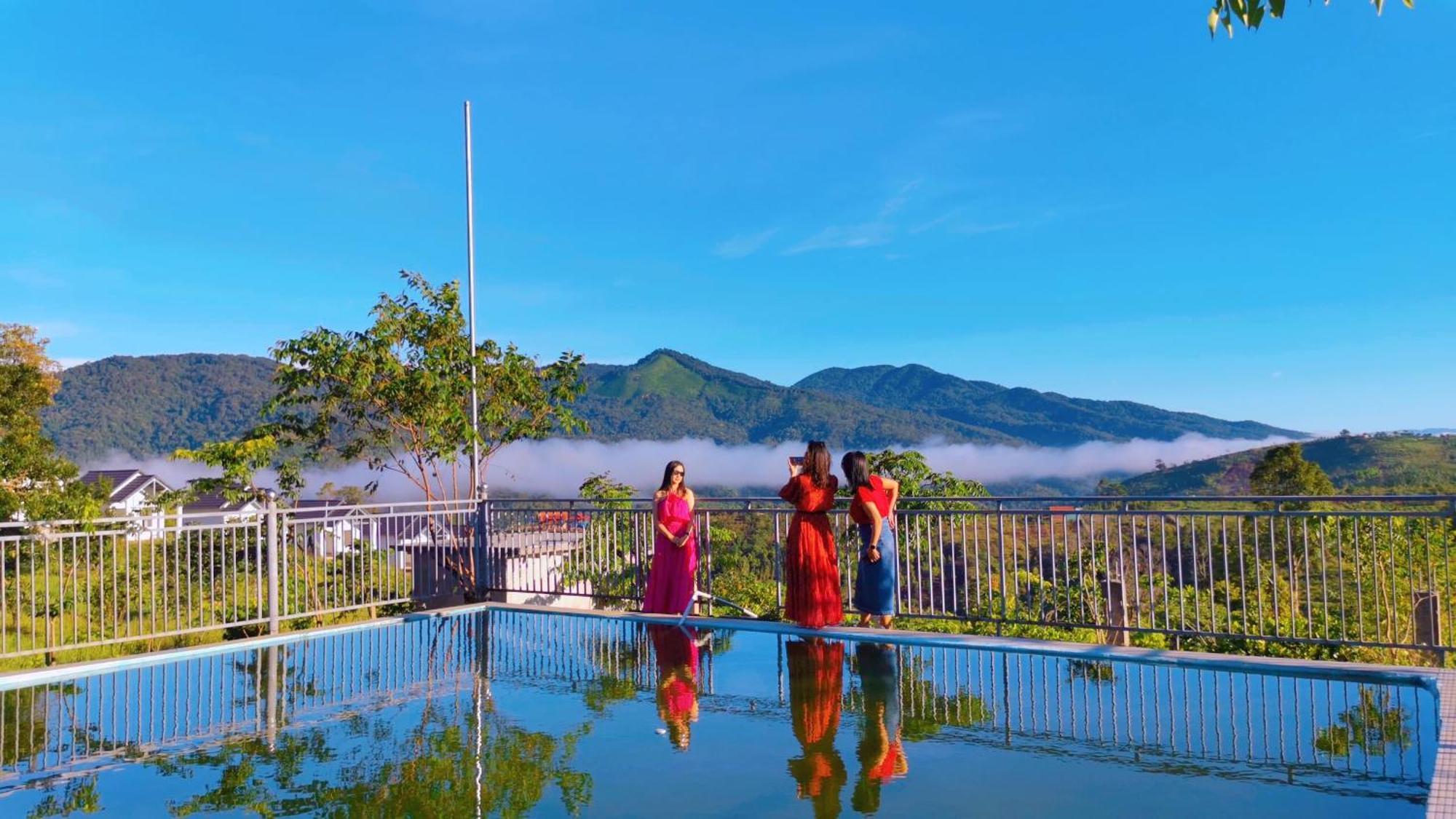 Homestay & Coffee Doi Xa Pho Kon Von Kla Exterior photo